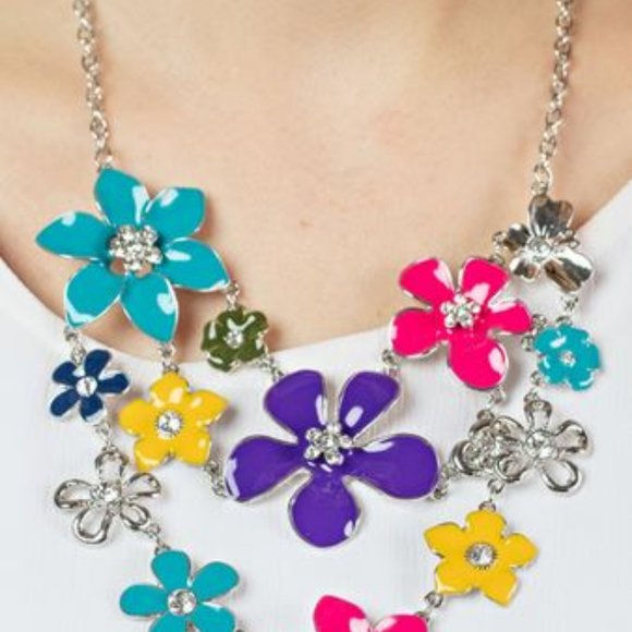Multi colored Flower Necklace empire Zi - Picture 3 of 3